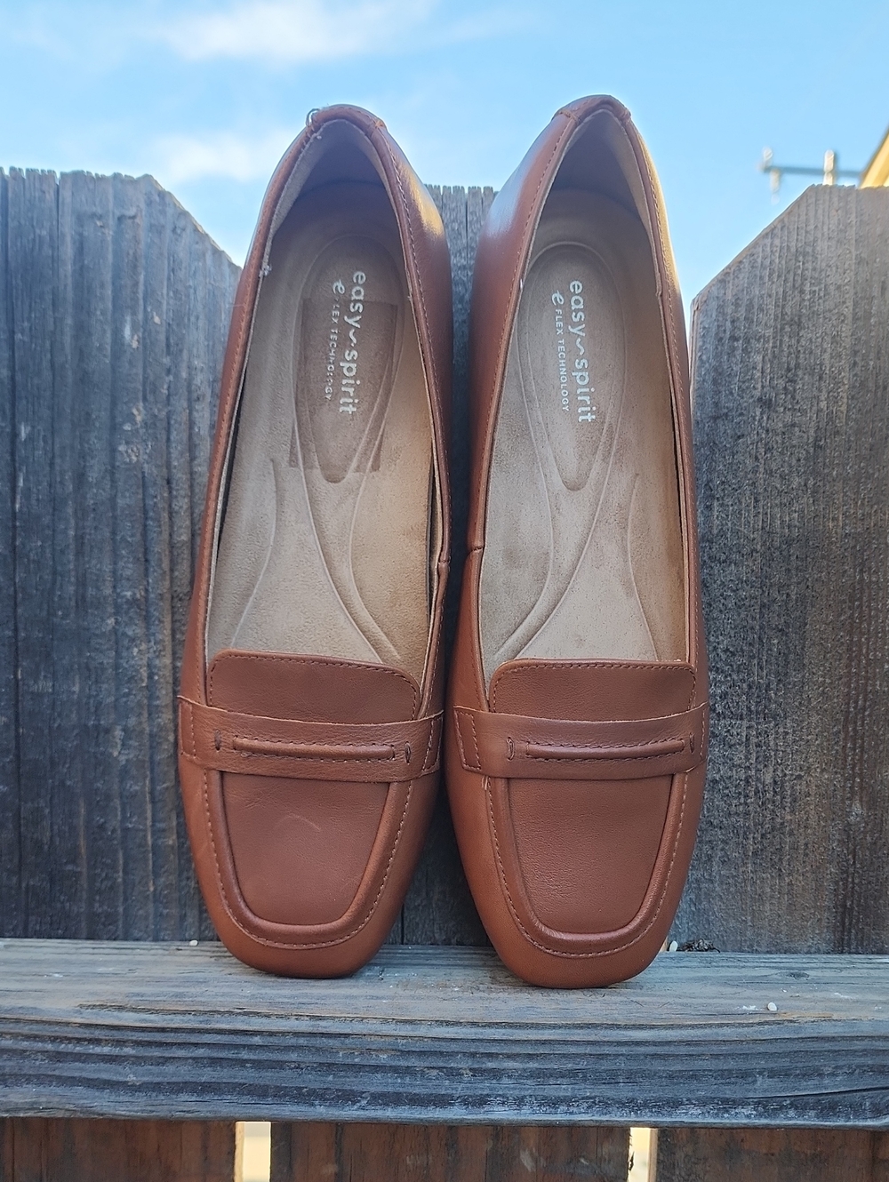Easy Spirit Nadira Classic Women's Tan Leather Loafers - Casual Slip-On, Sz. 8.5
